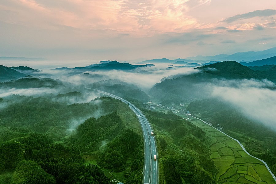 路畅景美