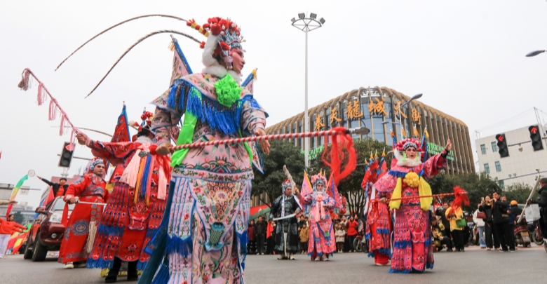 传统展演庆新春