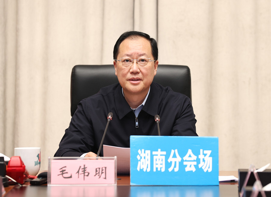 共建国家医学中心和国家区域医疗中心 4月13日,省委副书记,省长毛伟明