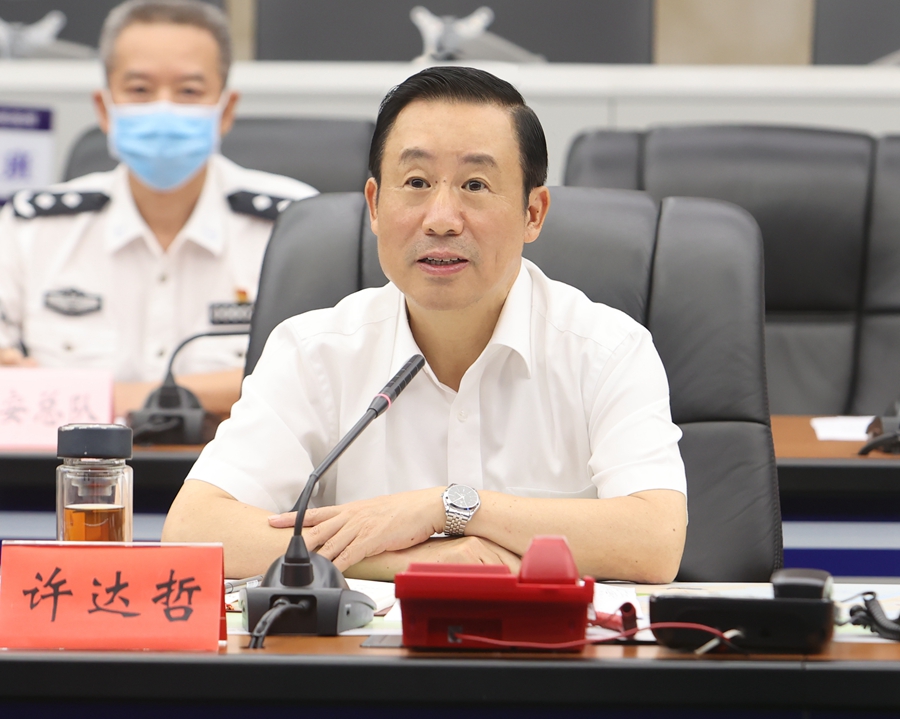 省委常委,省委秘书长张剑飞,省委常委,省委政法委书记李殿勋,副省长